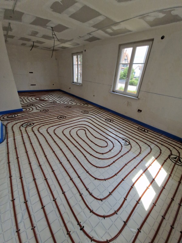 Pose d'un chauffage au sol hydraulique 